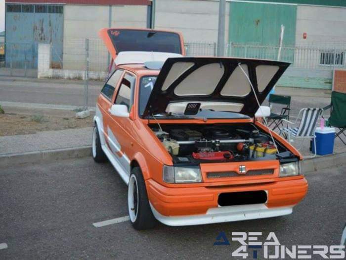 4ª Concentración Tuning Calamocha
Imagen del reportaje revista Tuning Area4tuners.es, concentración de coches Tuning del año 2015 en Calamocha, Teruel, España