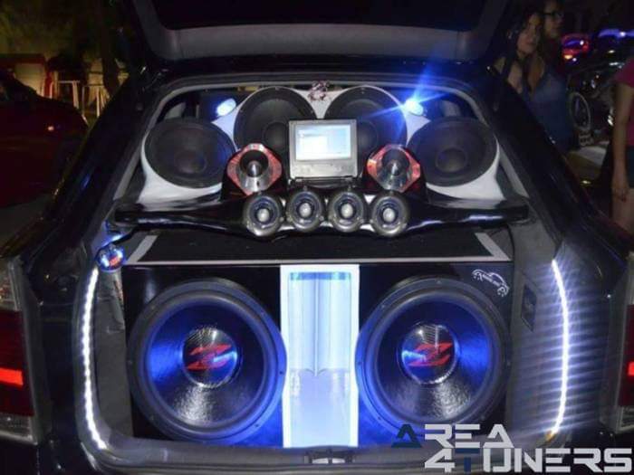 5ª Concentración Tuning Campillo De LLerena
Imagen del reportaje revista Tuning Area4tuners.es, concentración de coches Tuning del año 2016 en Campillo De Llerena, Badajoz, España