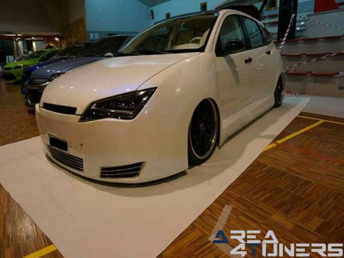 1ª Expo Tuners Motor Show
Imagen del reportaje revista Tuning Area4tuners.es, concentración de coches Tuning del año 2016 en Alberca De Záncara, Cuenca, España