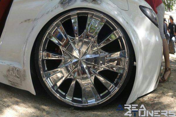 Stance Tuning Custom Edition 2k16
Imagen del reportaje revista Tuning Area4tuners.es, concentración de coches Tuning del año 2016 en El Saucejo, Badajoz, España