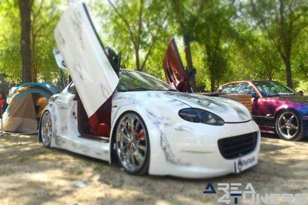 Stance Tuning Custom Edition 2k16
Imagen del reportaje revista Tuning Area4tuners.es, concentración de coches Tuning del año 2016 en El Saucejo, Badajoz, España