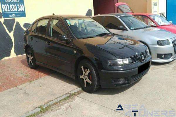 1ª Concentración Tuning Valencia De Alcántara
Imagen del reportaje revista Tuning Area4tuners.es, concentración de coches Tuning del año 2016 en Valencia De Alcántara, Cáceres, España