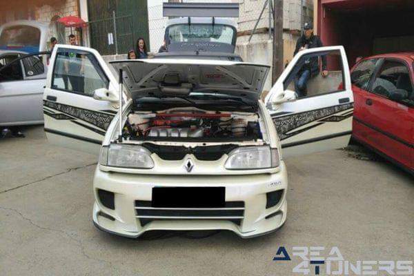 1ª Concentración Tuning Valencia De Alcántara
Imagen del reportaje revista Tuning Area4tuners.es, concentración de coches Tuning del año 2016 en Valencia De Alcántara, Cáceres, España