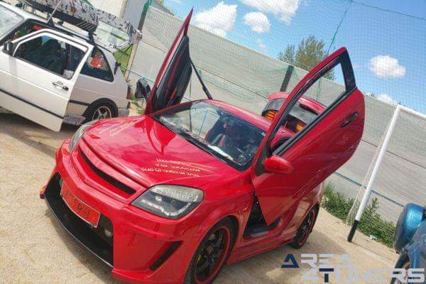 1er Motor Show Tembleque
Imagen del reportaje revista Tuning Area4tuners.es, concentración de coches Tuning del año 2016 en Tembleque, Toledo, España