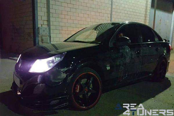 5ª Concentración Tuning Internacional Torremejía
Imagen del reportaje revista Tuning Area4tuners.es, concentración de coches Tuning del año 2016 en Torremejía, Cáceres, España