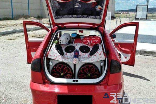 4ª Concentración Tuning Quintana De La Serena
Imagen del reportaje revista Tuning Area4tuners.es, concentración de coches Tuning del año 2016 en Quintana De La Serena, Badajoz, España