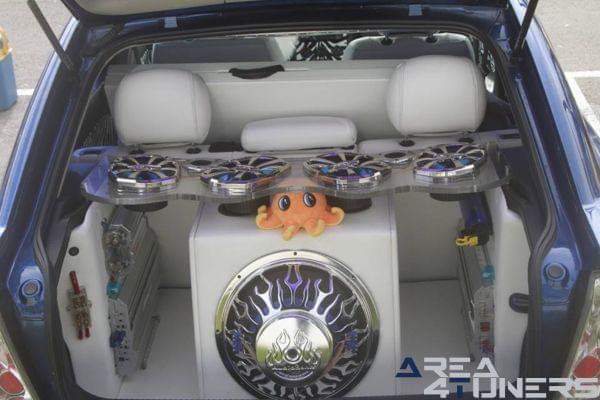 1ª Concentración Tuning Parbayón
Imagen del reportaje revista Tuning Area4tuners.es, concentración de coches Tuning del año 2016 en Parbayón, Cantabria, España