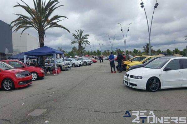 6ª Concentración Tuning Vag Clásicos Reus
Imagen del reportaje revista Tuning Area4tuners.es, concentración de coches Tuning del año 2016 en Reus, Tarragona, España