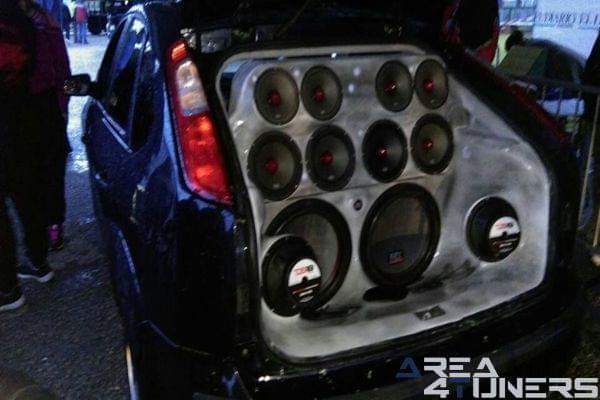 2ª Concentración Tuning Guarnizo
Imagen del reportaje revista Tuning Area4tuners.es, concentración de coches Tuning del año 2016 en Guarnizo, Cantabria, España