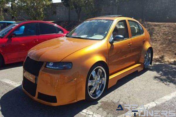 4ª East Coast Tunners Tuning Show
Imagen del reportaje revista Tuning Area4tuners.es, concentración de coches Tuning del año 2016 en Ribarroja, Valencia, España