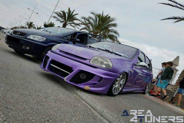 2ª Kdd Style Cars
Imagen del reportaje revista Tuning Area4tuners.es, concentración de coches Tuning del año 2016 en Castro Urdiales, Cantabria, España