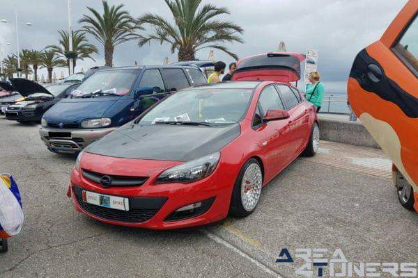 2ª Kdd Style Cars
Imagen del reportaje revista Tuning Area4tuners.es, concentración de coches Tuning del año 2016 en Castro Urdiales, Cantabria, España