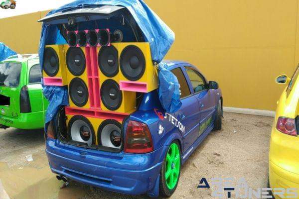 8ª Concentración Tuning Azuaga
Imagen del reportaje revista Tuning Area4tuners.es, concentración de coches Tuning del año 2016 en Azuaga, Badajoz, España