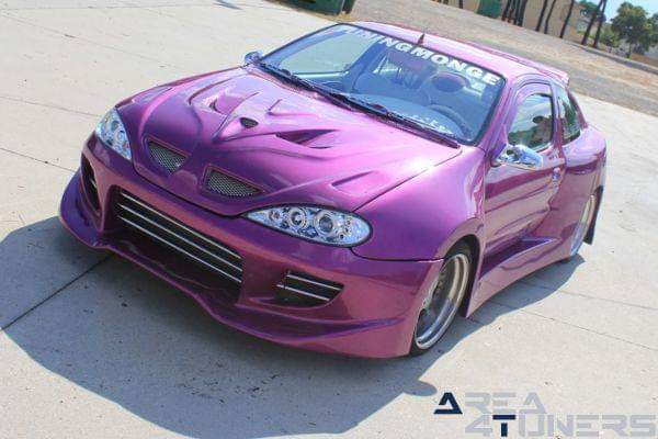 10ª Concentración Spirit Tuning
Imagen del reportaje revista Tuning Area4tuners.es, concentración de coches Tuning del año 2015 en Arévalo, Ávila, España