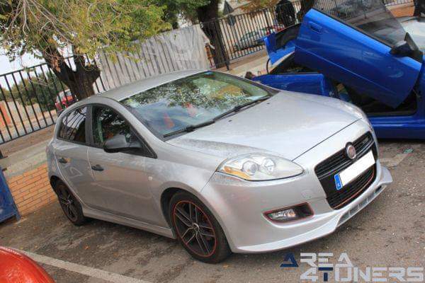 5a Concentración Tuning Villa Pedro Muñoz
Imagen del reportaje revista Tuning Area4tuners.es, concentración de coches Tuning del año 2015 en Pedro Muñoz, Ciudad Real, España