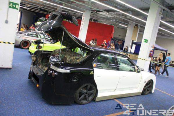 Estreno A Todo Gas 7
Imagen del reportaje revista Tuning Area4tuners.es, concentración de coches Tuning del año 2015 en Rivas Vaciamadrid, Madrid, España