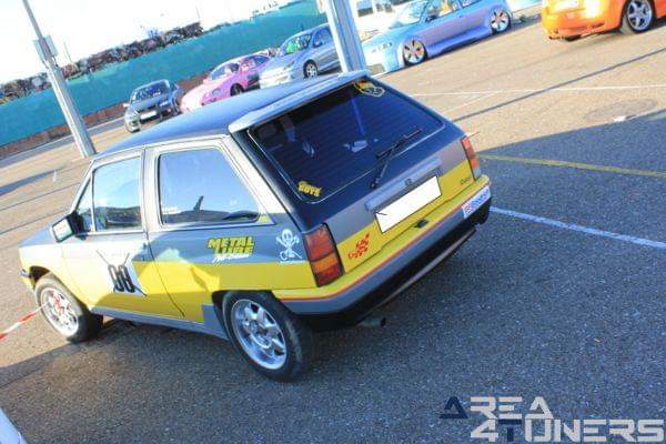 2º Little Garage Tuning Show
Imagen del reportaje revista Tuning Area4tuners.es, concentración de coches Tuning del año 2015 en Palencia, España