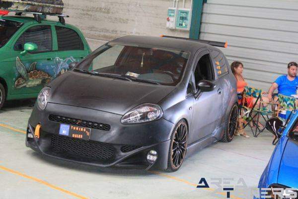 3ª Concentración Dreams Real
Imagen del reportaje revista Tuning Area4tuners.es, concentración de coches Tuning del año 2015 en Uclés, Cuenca, España