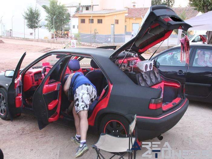 2ª Concentración Tuning Los Quemagasolina Tuning Club
Imagen del reportaje revista Tuning Area4tuners.es, concentración de coches Tuning del año 2016 en Los Navalmorales, Toledo, España