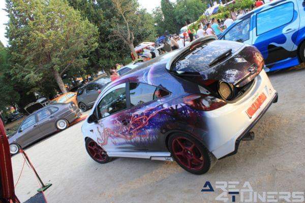 8º Aceituning Mora
Imagen del reportaje revista Tuning Area4tuners.es, concentración de coches Tuning del año 2015 en Mora, Toledo, España