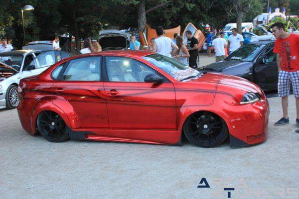 8º Aceituning Mora
Imagen del reportaje revista Tuning Area4tuners.es, concentración de coches Tuning del año 2015 en Mora, Toledo, España