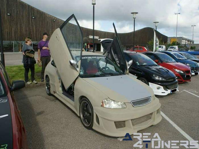 11º Amnesia Tuning Show
Imagen del reportaje de la revista Tuning Area4tuners.es, de la concentración de coches Tuning del año 2016 en Epinal Francia