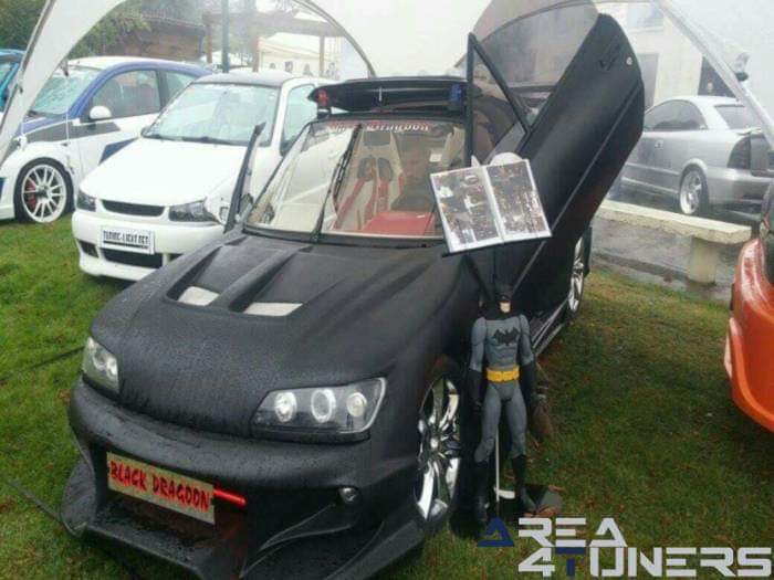 4ª Kustom Design
Imagen del reportaje de la revista Tuning Area4tuners.es, de la concentración de coches Tuning del año 2015 en Saint Sardós Francia