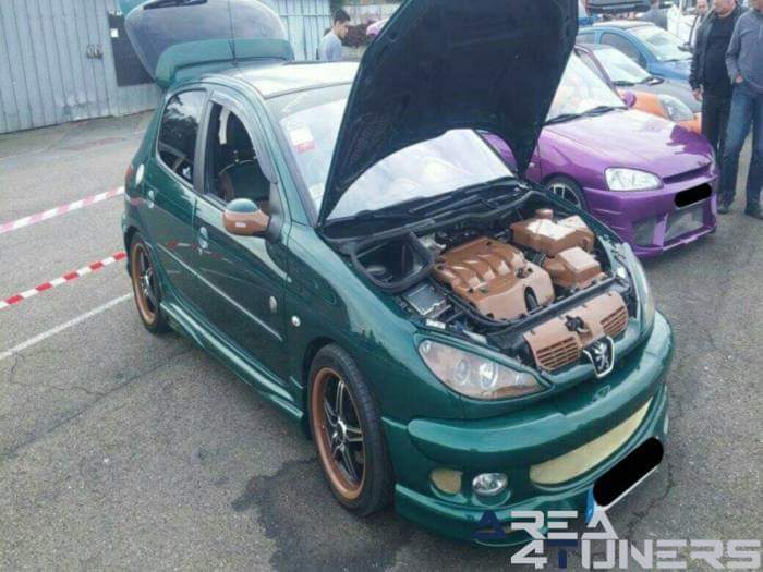 Motor Festival Nogaro
Imagen del reportaje de la revista Tuning Area4tuners.es, de la concentración de coches Tuning del año 2015 en Nogaro Francia