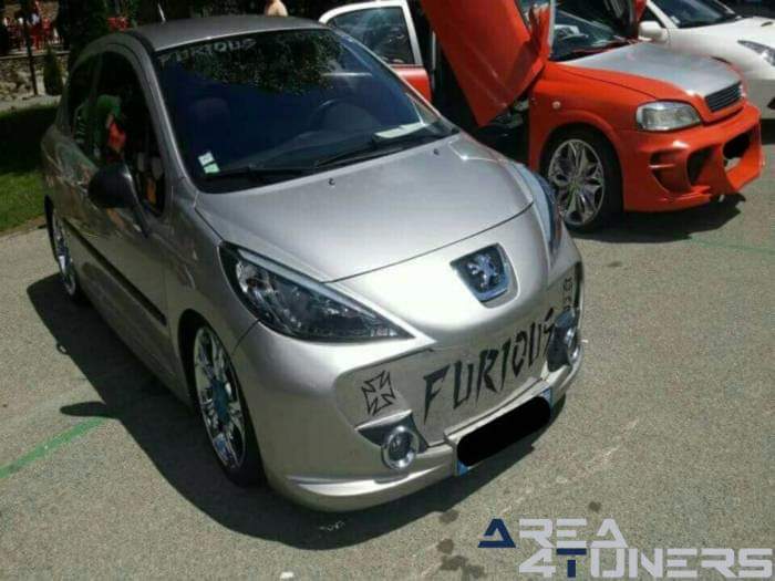 Concentración Tuning Encamp 2015
Imagen del reportaje de la revista Tuning Area4tuners.es, de la concentración de coches Tuning del año 2015 en Encamp Andorra