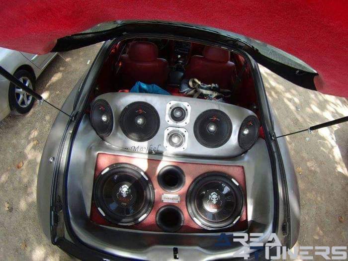 3er Tuning Show Tivenys
Imagen del reportaje revista Tuning Area4tuners.es, concentración de coches Tuning del año 2016 en Tivenys, Tarragona, España