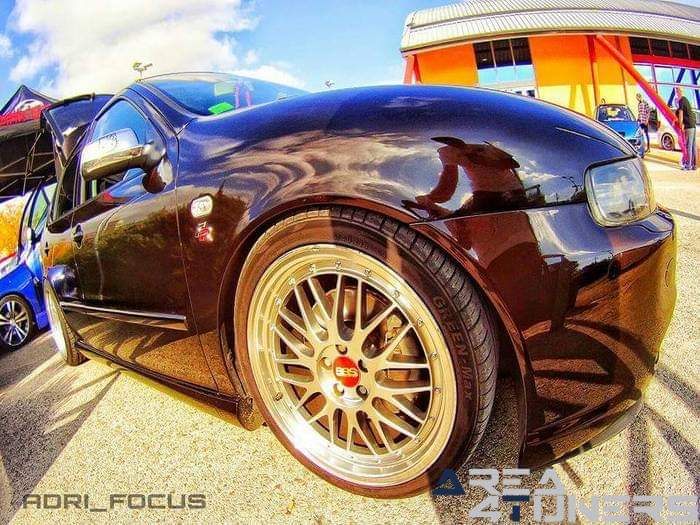 12º Tuning Ice Weekend
Imagen del reportaje revista Tuning Area4tuners.es, concentración de coches Tuning del año 2015 en Mora La Nova, Tarragona, España