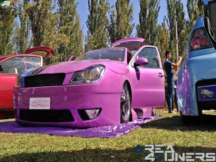 7ª Lujuría Tuning Show
Imagen del reportaje revista Tuning Area4tuners.es, concentración de coches Tuning del año 2016 en La Codosera, Badajoz, España