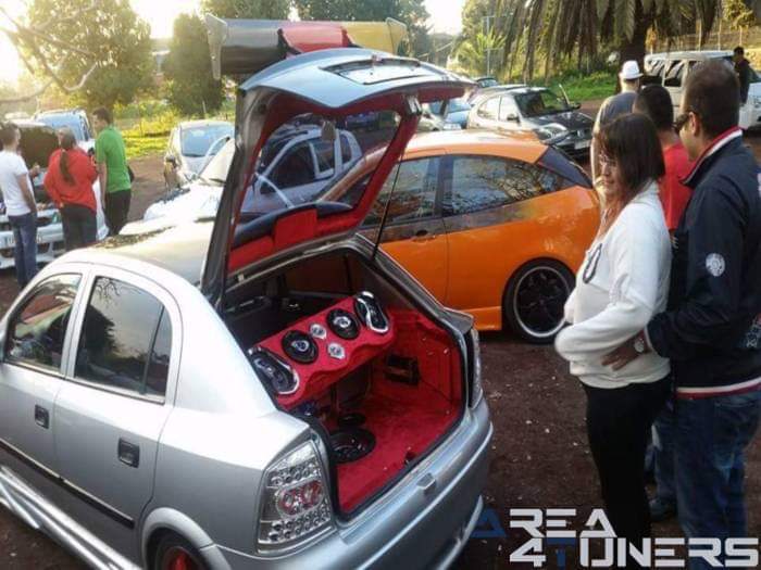Evento Casa Parradera
Imagen del reportaje revista Tuning Area4tuners.es, concentración de coches Tuning del año 2015 en San Cristóbal De La Laguna, Tenerife, España