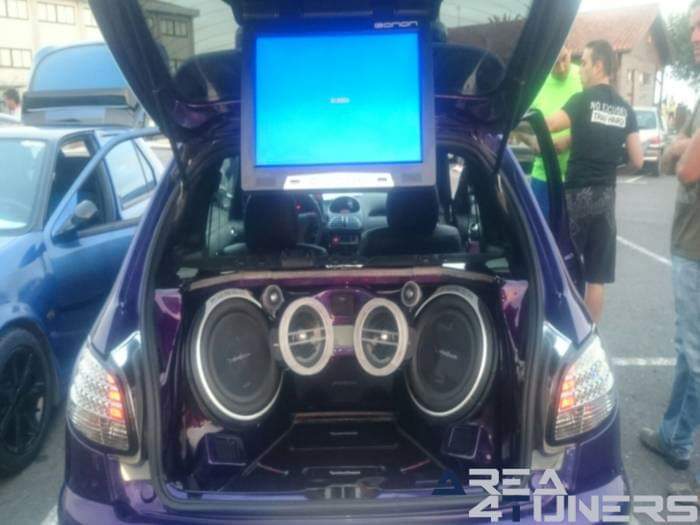 7ª Concentración Santa Uxía De Riveira
Imagen del reportaje revista Tuning Area4tuners.es, concentración de coches Tuning del año 2016 en Santa Uxía De Riveira, La Coruña, España