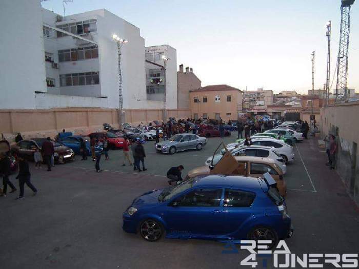 Kdd Benéfica 2015 Monóvar
Imagen del reportaje revista Tuning Area4tuners.es, concentración de coches Tuning del año 2015 en Monóvar, Murcia, España