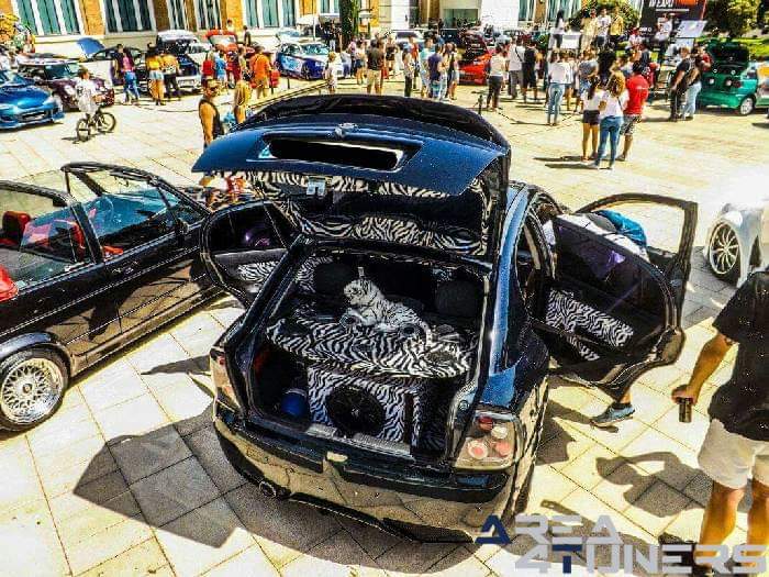 4º Expo Tuning Museo Automovilístico De Málaga
Imagen del reportaje revista Tuning Area4tuners.es, concentración de coches Tuning del año 2016 en Málaga, España