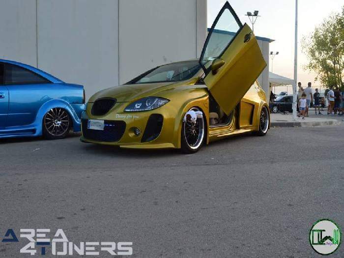 1er Tuning Show Barinas
Imagen del reportaje revista Tuning Area4tuners.es, concentración de coches Tuning del año 2016 en Barinas, Murcia, España