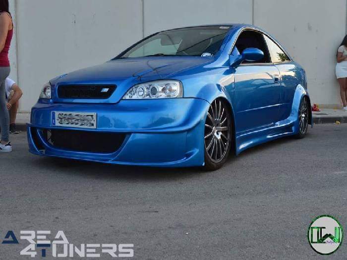 1er Tuning Show Barinas
Imagen del reportaje revista Tuning Area4tuners.es, concentración de coches Tuning del año 2016 en Barinas, Murcia, España