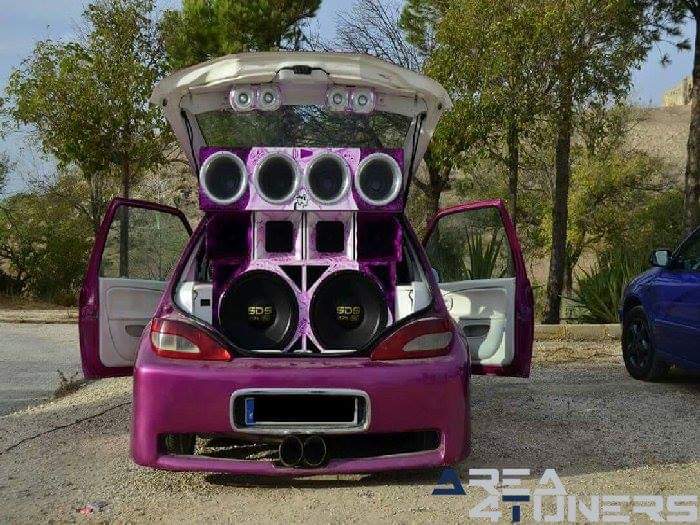 Kdd Macabros Osuna
Imagen del reportaje revista Tuning Area4tuners.es, concentración de coches Tuning del año 2017 en Osuna, Sevilla, España