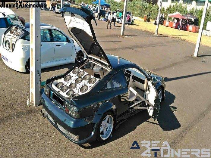 1ª Concentración Tuning Talavera La Real
Imagen del reportaje revista Tuning Area4tuners.es, concentración de coches Tuning del año 2017 en Talavera La Real, Badajoz, España