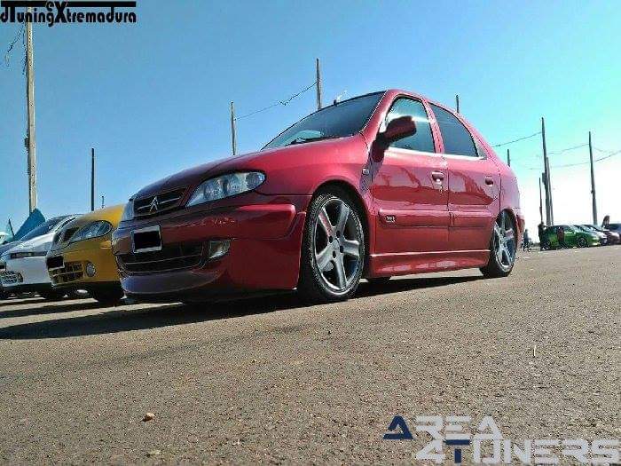 1ª Concentración Tuning Talavera La Real
Imagen del reportaje revista Tuning Area4tuners.es, concentración de coches Tuning del año 2017 en Talavera La Real, Badajoz, España