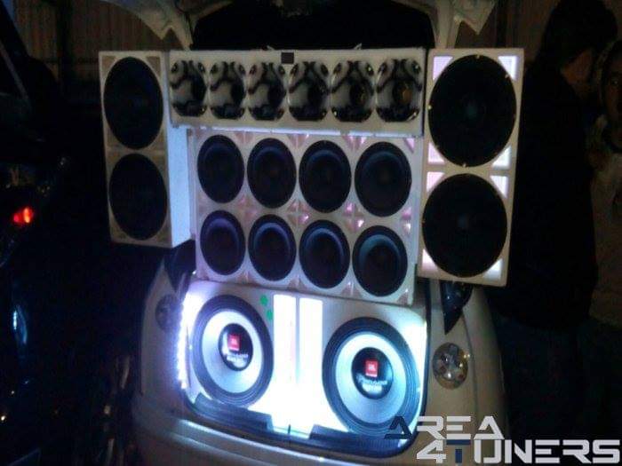 Final MTM Europa
Imagen del reportaje revista Tuning Area4tuners.es, concentración de coches Tuning del año 2017 en Bailén, Jaén, España