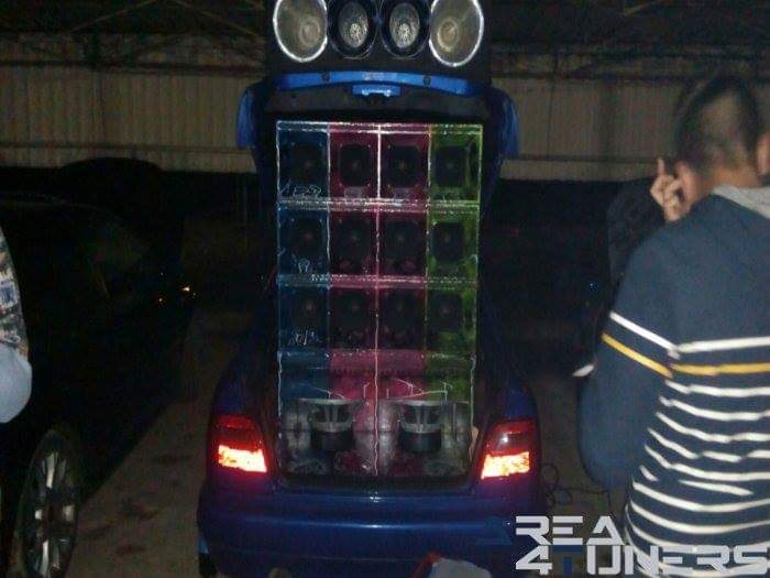 Final MTM Europa
Imagen del reportaje revista Tuning Area4tuners.es, concentración de coches Tuning del año 2017 en Bailén, Jaén, España