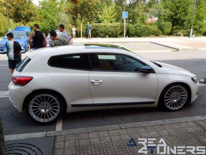 2ª Concentración Tuning Etxebarri
Imagen del reportaje revista Tuning Area4tuners.es, concentración de coches Tuning del año 2017 en Etxebarri, Vizcaya, España