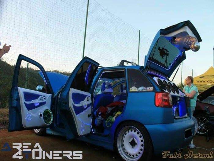3ª Kdd Solidaria Mondariz
Imagen del reportaje revista Tuning Area4tuners.es, concentración de coches Tuning del año 2017 en Mondaríz, Pontevedra, España