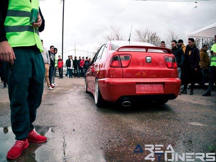 3ª Concentración Benéfica Multiestilo
Imagen del reportaje revista Tuning Area4tuners.es, concentración de coches Tuning del año 2018 en Almodóvar Del Río, Córdoba, España