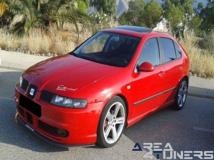 2ª Concentración Benéfica Motor Day Fest
Imagen del reportaje revista Tuning Area4tuners.es, concentración de coches Tuning del año 2017 en Cox, Alicante, España