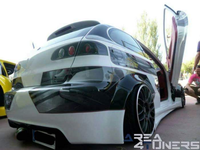 1ª Concentración Villalar De Los Comuneros
Imagen del reportaje revista Tuning Area4tuners.es, concentración de coches Tuning del año 2015 en Villalar De Los Comuneros, Valladolid, España