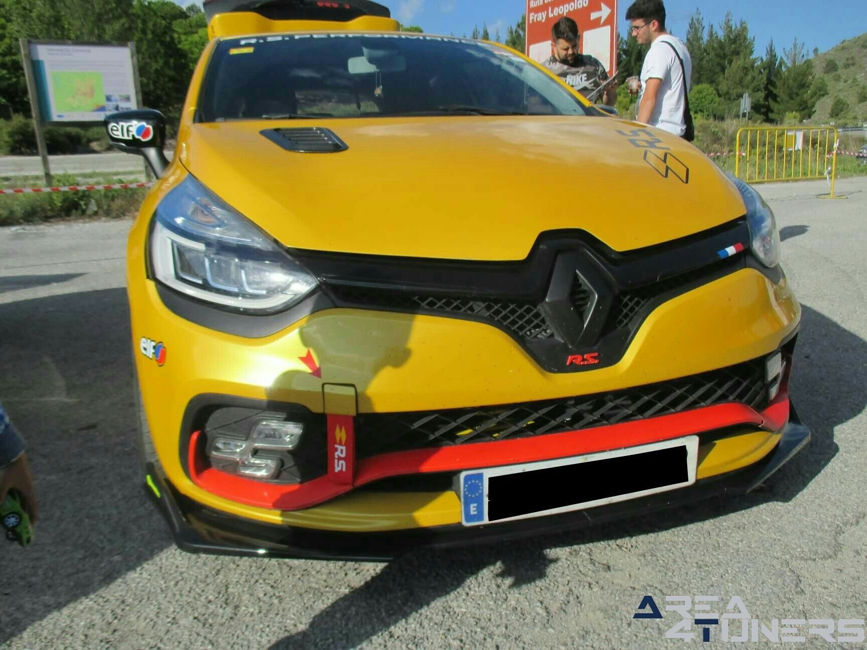 3er Roca Tuning
Imagen del reportaje revista Tuning Area4tuners.es, concentración de coches Tuning del año 2019 en Ronda, Málaga, España
