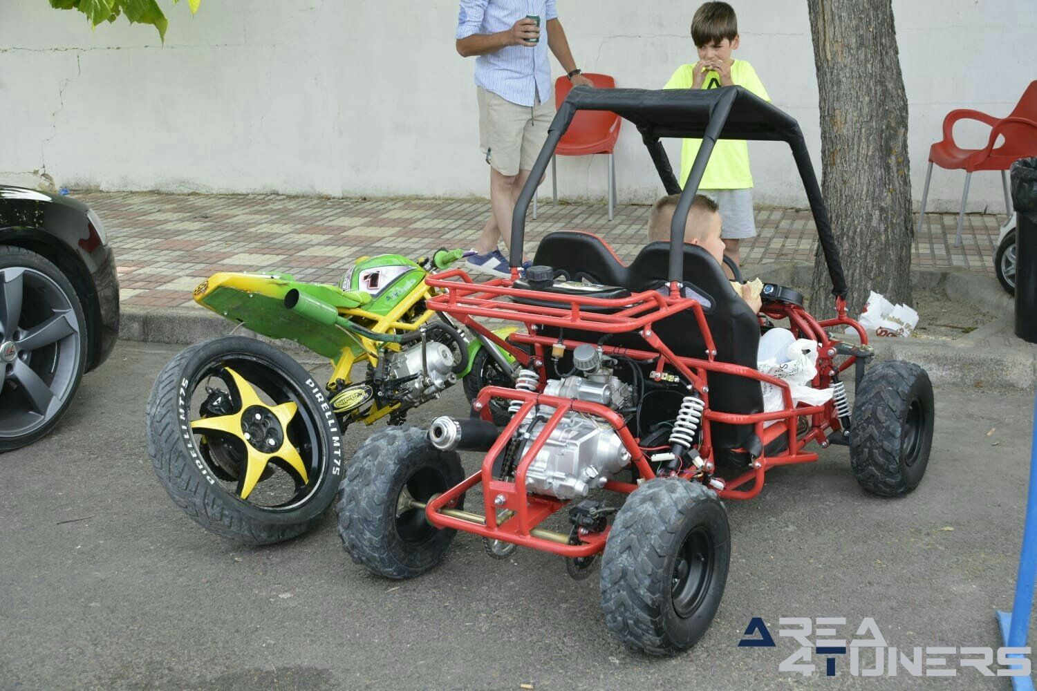 11º Custom Tuning Show Ciudad De Villacarrillo
Imagen del reportaje revista Tuning Area4tuners.es, concentración de coches Tuning del año 2019 en Villacarrillo, Jaén, España